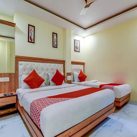Hotel Sarthak Palace - By Pooja Hospitality New Delhi Ngoại thất bức ảnh