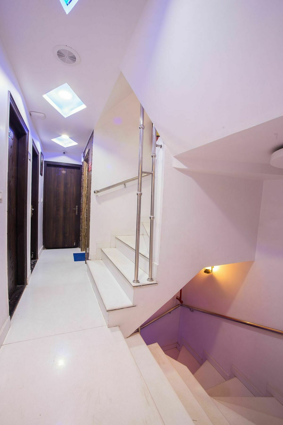 Hotel Sarthak Palace - By Pooja Hospitality New Delhi Ngoại thất bức ảnh