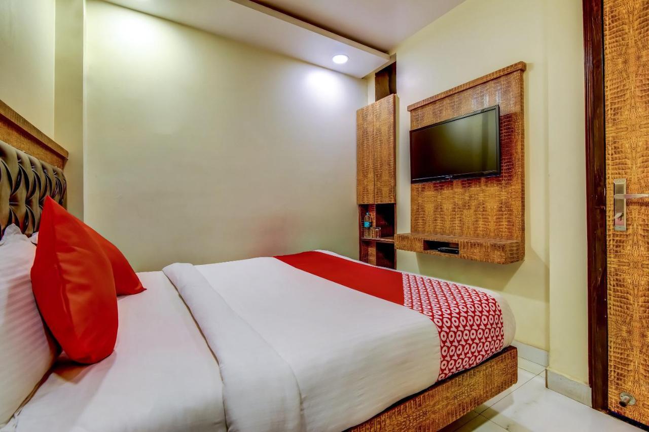 Hotel Sarthak Palace - By Pooja Hospitality New Delhi Ngoại thất bức ảnh
